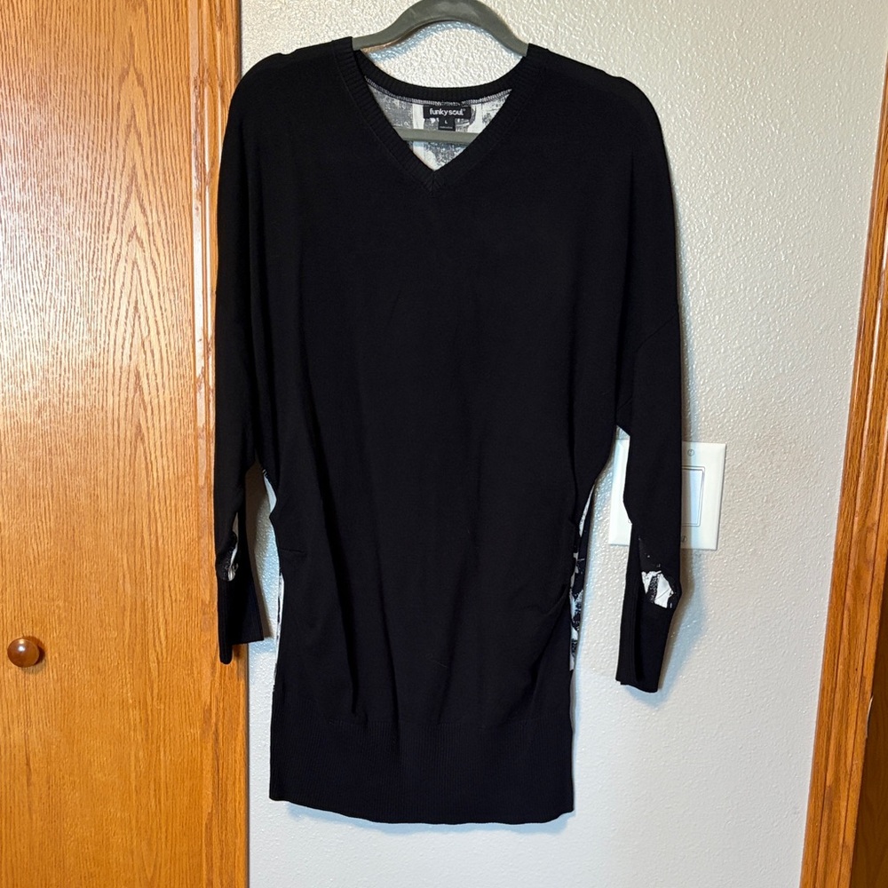 Funky Soul Black V-Neck Longline dress